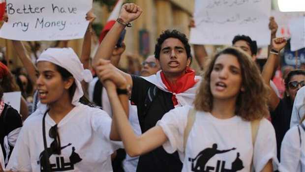 44elaliberta-Lebanese_Protest_6.jpg