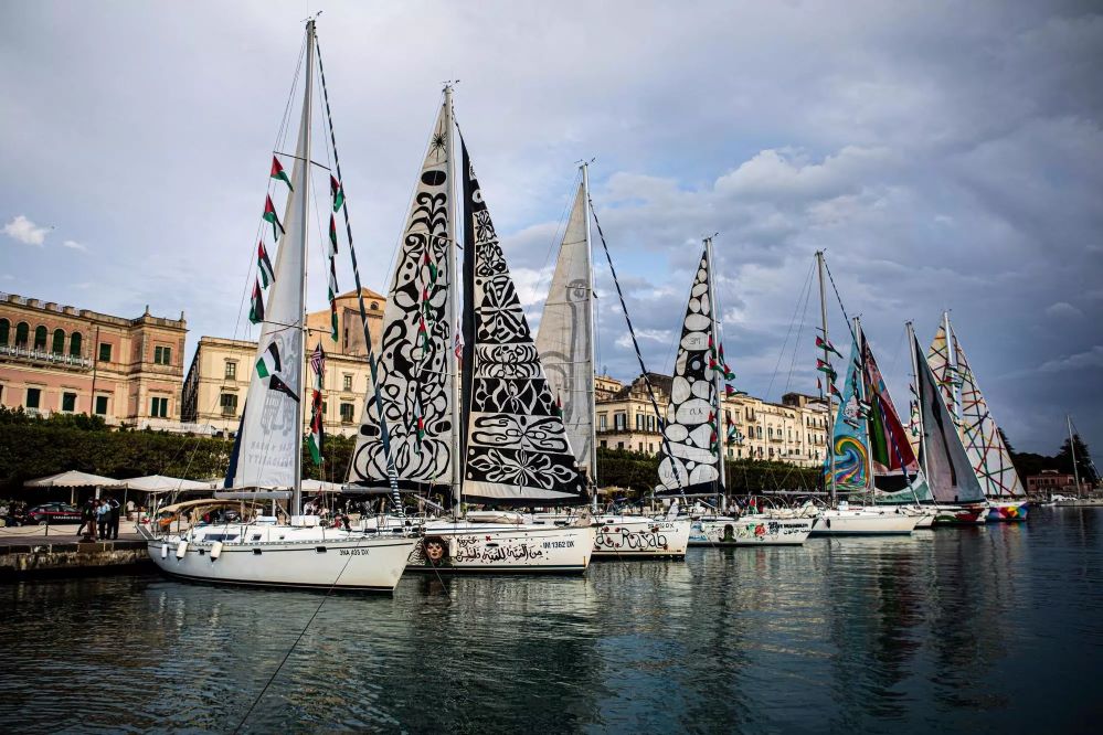 a1c784d4 3893 4d37 a297 8e5f305bb02e source aspect ratio default 0 x541y240