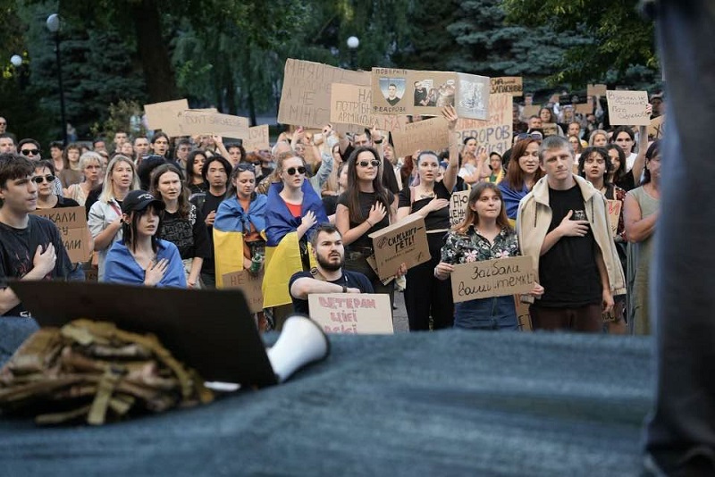 Ukraine protest for the army 3