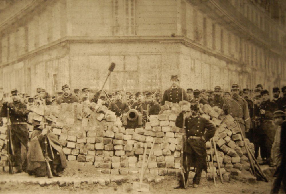 Commune 6 barricade voltaire lenoir