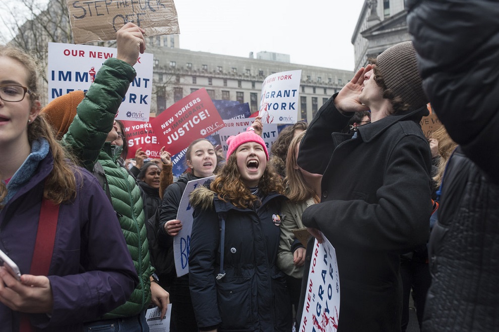 15γ36948146a170207 walkout 17 jpg web gallery