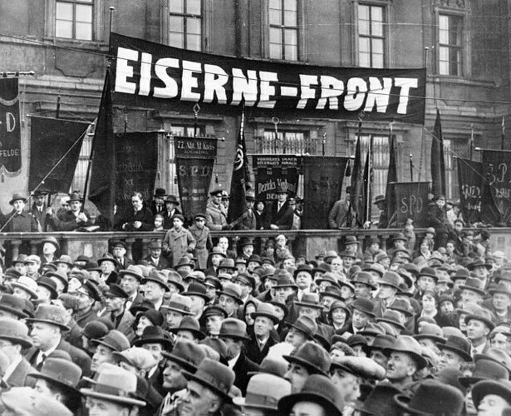 2 Eiserne Front 1932