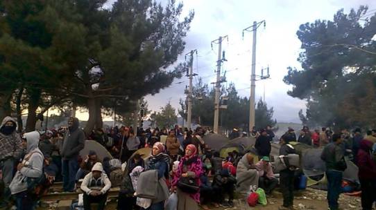 15Πρωί στις γραμμές του τρένου
