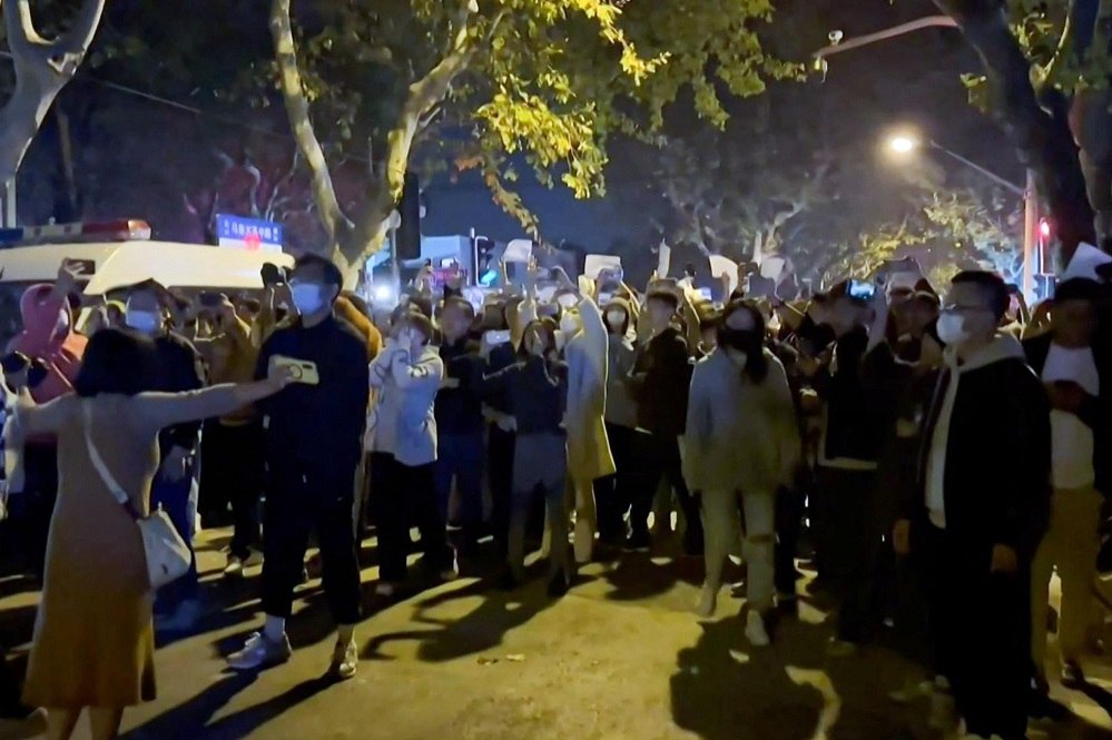 4 Σαγκάη τις πρώτες πρωινές ώρες της Κυριακής AFP via Getty