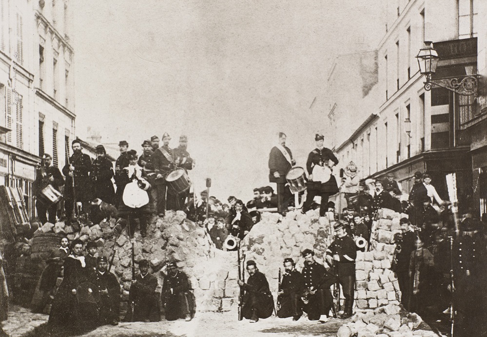 B 6 La Commune barricade rue de Charonne