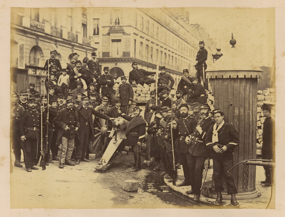 Α 1 Place Vendôme Group of Federated Soldiers near the Barricade in the Rue Castiglione