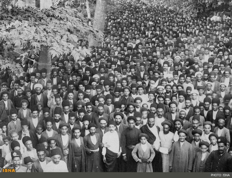 2.2 A group of constitutionalist gathered outside British embassy in Tehran