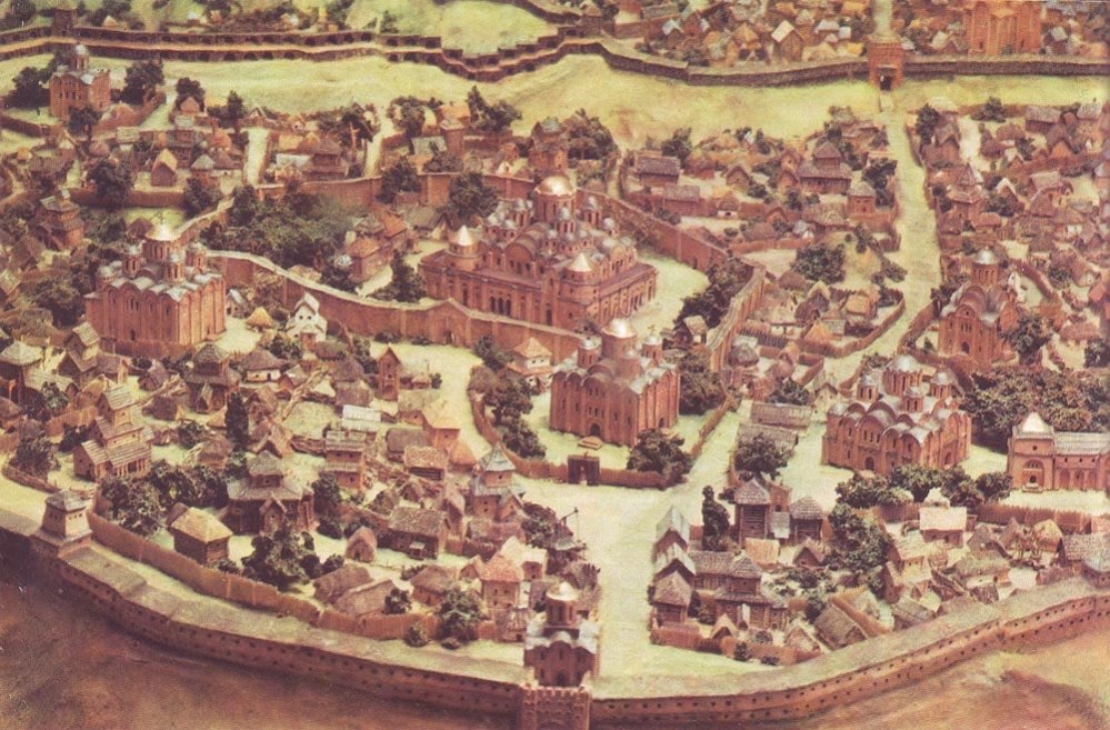 1 Κίεβο ανακατασκευή της μεσαιωνικής πόλης