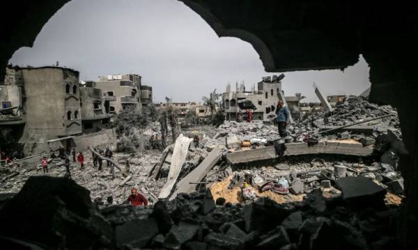 Υποκρισία: Η σύγκρουση των σιωνιστικών γερακιών και των σιωνιστικών όρνεων