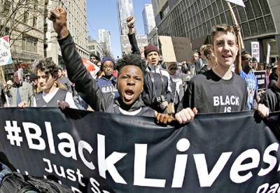 ΗΠΑ: Πορεία προς τις εκλογές - Στη σκιά της πιο άγριας πόλωσης