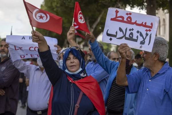 Αμυντικοί αγώνες κατά της αυταρχικής παλινόρθωσης και της κοινωνικής κρίσης στην  Τυνησία