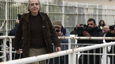 Θοδωρής Ζδούκος, γιατρός επιλογής του Δημήτρη Κουφοντίνα: «Κινδυνεύει να χάσει τη ζωή του τα επόμενα δύο 24ωρα»