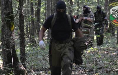 Βούλγαροι ακροδεξιοί παραστρατιωτικοί κυνηγάνε μετανάστες (φωτο)