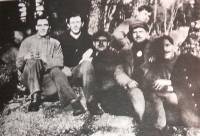 Ο κοκκινόμαυρος Οκτώβρης