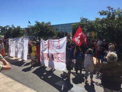 Oχι απαγόρευση στο μπουρκίνι, όχι στην ισλαμοφοβία - ΣΥΓΚΕΝΤΡΩΣΗ ΣΥΝΤΑΓΜΑ – ΠΟΡΕΙΑ στη Γαλ. Πρεσβεία