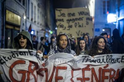 Γαλλία: Το κίνημα κατέλαβε το πολιτικό προσκήνιο