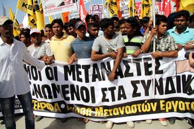 ΚΕΕΡΦΑ: Νομιμοποίηση όλων των μεταναστών χωρίς αποκλεισμούς