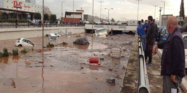 Κινήσεις Πόλης -Περιφέρειας: Το ταξικό, πολιτικό έγκλημα στη δυτική Αττική δεν μπορεί να μείνει αναπάντητο!