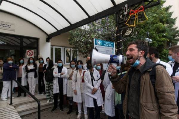 Αντικαπιταλιστική Ανατροπή στην Αττική: Ο Πατούλης καλύπτει απόλυση γιατρού εν μέσω πανδημίας