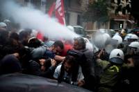 ΑΝΤΑΡΣΥΑ: Καταγγελία για τις επιθέσεις με ΜΑΤ και χημικά σε συνταξιούχους και Καισαριανή