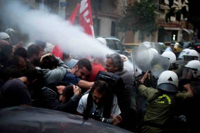 ΑΝΤΑΡΣΥΑ: Καταγγελία για τις επιθέσεις με ΜΑΤ και χημικά σε συνταξιούχους και Καισαριανή