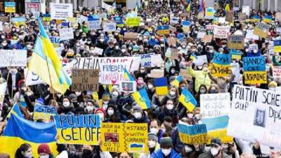 Ενάντια στον ολέθριο καμπισμό και για τη νίκη του ουκρανικού λαού:  Μαζικό διεθνές κίνημα ενάντια στον πόλεμο!  Του Γιώργου Μητραλιά