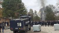 ΟΠΚΕ και στρατός εναντίον των μεταναστών στα νησιά που η κυβέρνηση μετέτρεψε σε σύγχρονες Μακρονήσους