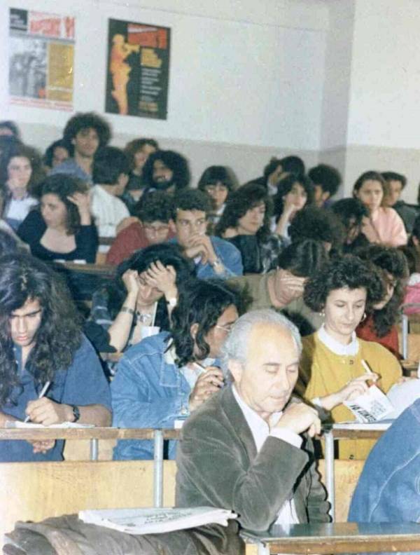 Ευτύχης Μπιτσάκης: Πολύτιμη παρακαταθήκη για να κάνουμε πράξη τη «ρεαλιστική Ουτοπία» -Σοσιαλιστικό Εργατικό Κόμμα