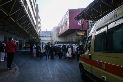 ΑΝΤΑΡΣΥΑ: Η εκδικητική απόλυση του γιατρού Νικόλα Σκούφογλου από τον Ευαγγελισμό δεν θα περάσει!