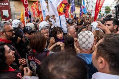 Αστυνομικές επιδρομές στην Τουρκία εναντίον ΛΟΑΤΚΙ+ οργανώσεων