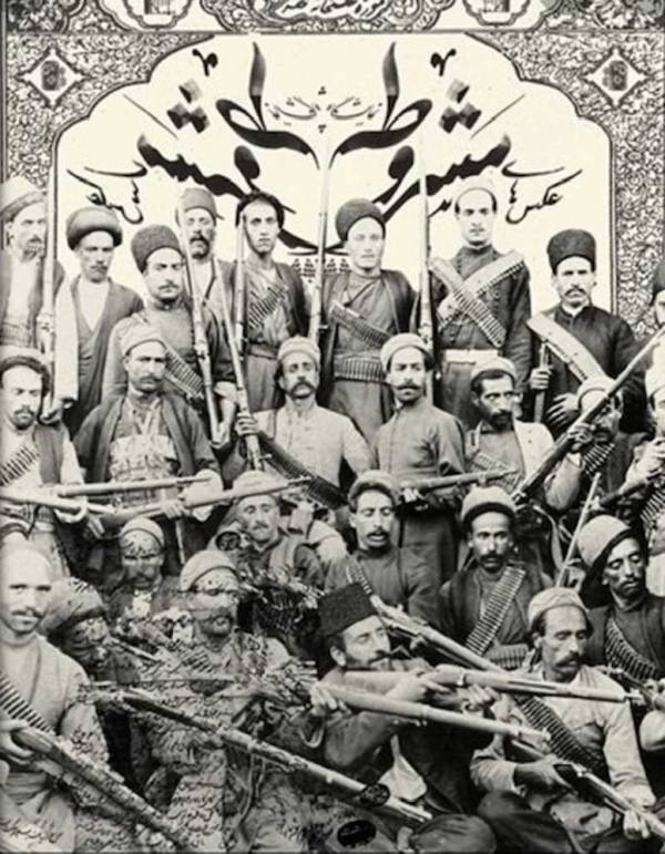 Μια επανάσταση χωρίς δρόμους: Η παραγωγή πολιτικών δημόσιων χώρων κατά τη συνταγματική επανάσταση του Ιράν το 1905-06