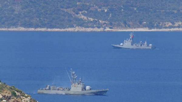 ΑΝΤΑΡΣΥΑ: Διεθνιστικός αγώνας των λαών σε Ελλάδα και Τουρκία για την ειρήνη και την κοινωνική απελευθέρωση!