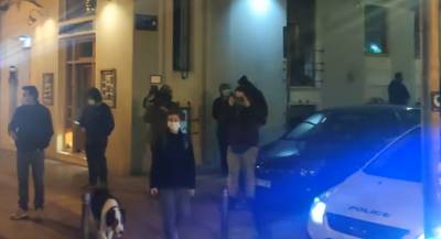 Σε καιρό πανδημίας επιτρέπεται μόνο η κατανάλωση; Πόλη Ανάποδα – Δύναμη Ανατροπής