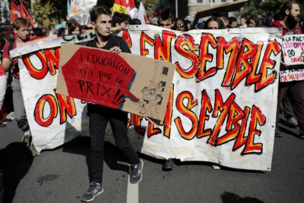 Παρέλυσε το δημόσιο από τη μαζική απεργία στην Γαλλία