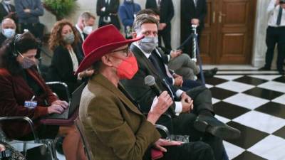 Κάτω τα χέρια από την Ingeborg Beugel – Κάτω τα χέρια από την ελεύθερη δημοσιογραφία