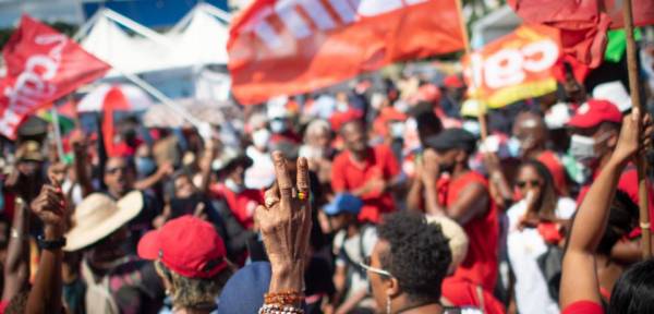 Η Μαρτινίκα και η Γουαδελούπη σε αναταραχή