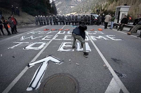 Κινητοποιήσεις στην Ιταλία κατά των κλειστών συνόρων