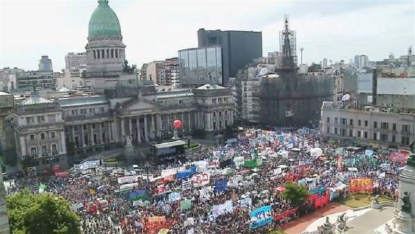 Εκλογές σήμερα (27/10) στην Αργεντινή με συμμετοχή της αντικαπιταλιστικής Αριστεράς