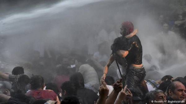 Αρμένικα αραβουργήματα Հայկական Նախշեր