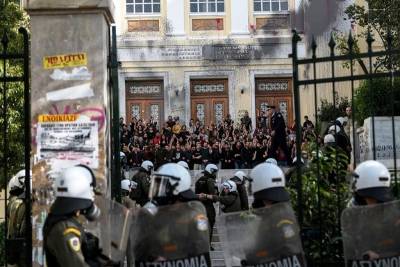 Ξεπέρασαν τις 4.000 οι υπογραφές ενάντια στην πανεπιστημιακή αστυνομία