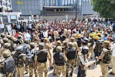 Μια εργατική εξέγερση στη Νόιντα της Ινδίας