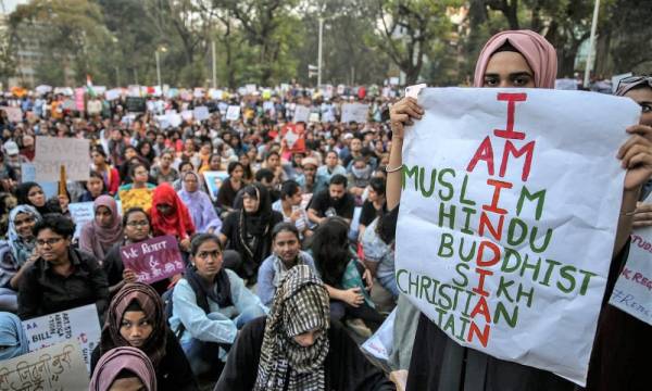 Μήπως τελικά ο Μόντι έχει προχωρήσει πολύ;