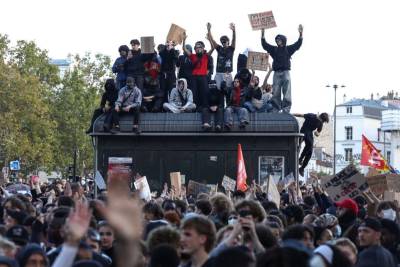 17 Οκτωβρίου: Γενική εξέγερση στη Γαλλία