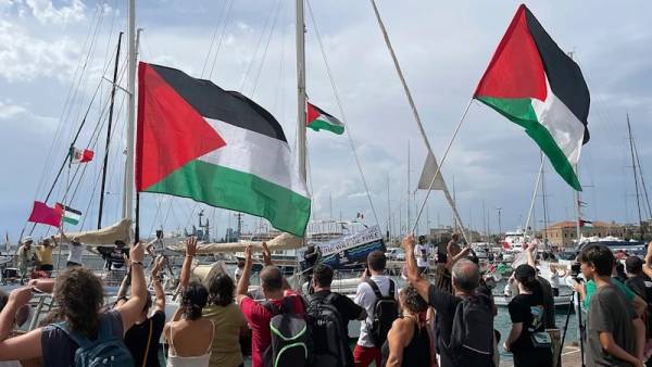 Η ΑΝΤΑΡΣΥΑ για την επίθεση με drones στο Global Sumud Flotilla: Όλα τα μάτια στο στόλο ! Όλα τα μάτια στην Γάζα