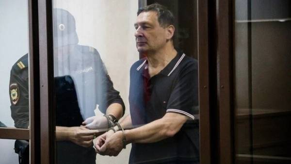 Διεθνής καμπάνια: Ελευθερώστε τον Μπόρις Καγκαρλίτσκι και όλους τους Ρώσους πολιτικούς κρατούμενους για αντιπολεμική δράση