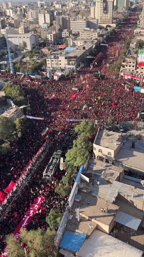 Η λογιστική του φόβου: η προπαγάνδα γύρω από την κηδεία του Χαμενεΐ αποκαλύπτει την αδυναμία του καθεστώτος - Siyavash Shahabi