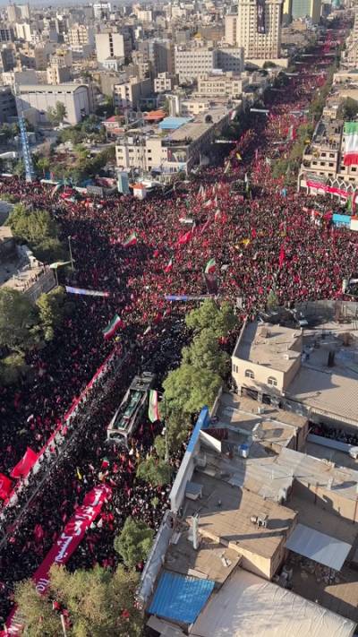 Η λογιστική του φόβου: η προπαγάνδα γύρω από την κηδεία του Χαμενεΐ αποκαλύπτει την αδυναμία του καθεστώτος - Siyavash Shahabi
