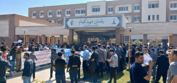 Ιράν: Από τον «κυβερνητικό ρεαλισμό» στον ρεαλισμό των καταπιεσμένων