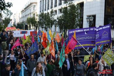 18 Μάρτη: Ξεπέρασαν τους 10.000 οι διαδηλωτές/τριες ντόπιοι, πρόσφυγες και μετανάστες στη διαδήλωση της Αθήνας (φωτορεπορτάζ)