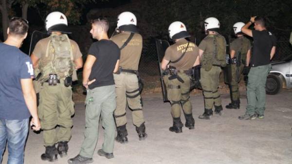 Ανακοίωση ΤΕ ΑΝΤΑΡΣΥΑ Χίου: Το φασισμό βαθιά κατάλαβε τον. Δε θα πεθάνει μόνος, τσάκισέ τον